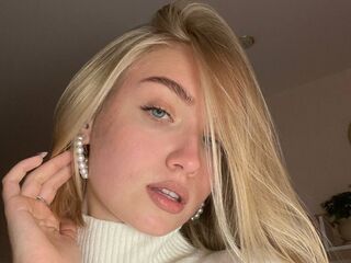 camgirl playing with sex toy TessaBarnes