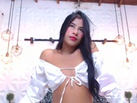 I am a beautiful girl full of much love inside me. I want to be a queen that everyone adores for being sweet and with the best show on the site. I am a passionate dancer, I like to study and learn languages.