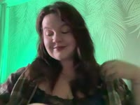 I’m a little bit shy at first… but give me some time and you might discover a much more playful side of me. I love good conversations, beautiful things and that special feeling when two people just click. Come say hi and let’s see where our conversation takes us