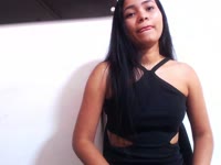 Thank you for being in my room, I am a Colombian girl, I consider myself happy and kind, I am here with the intention of meeting people from different parts of the world, learning about their customs and tastes, with me you will have a pleasant moment in which you will leave reality for a moment... a lot of fun and pleasure, I like it when you have all your attention on me, that with your look you show me the desire to be with me...