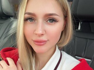 nude webcamgirl CandiceBless