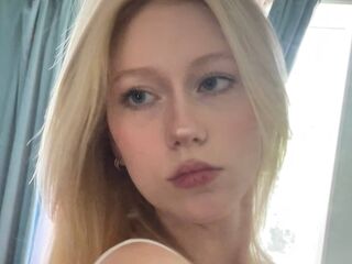 naked girl with webcam masturbating with sextoy CeciliaWhithrock