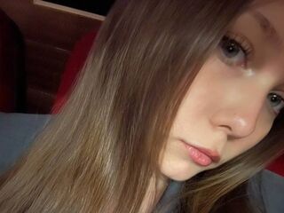 hot strip tease web cam CleliaGuynup