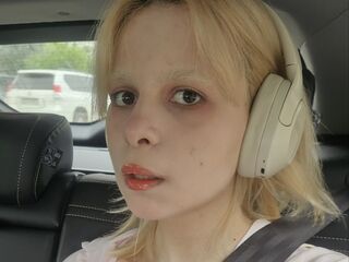 camgirl playing with sextoy JillianOng