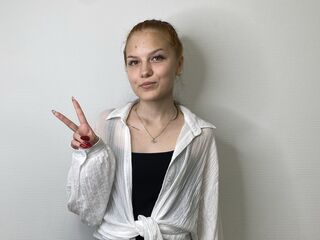 camgirl playing with sextoy KarineBrinkmeyer