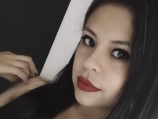 naked camgirl picture KellyLoraine