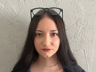 livesex cam LessyLuiz