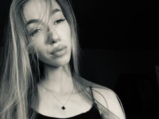dirty cam NikkiTenerovich