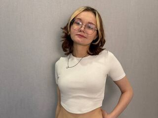 chatwhore ShemikaDestro
