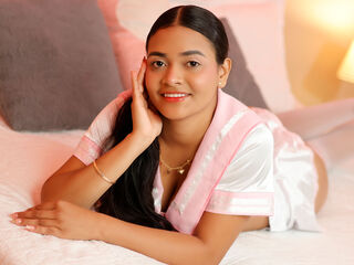 fingering camslut ZariRiley