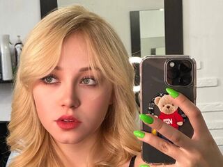 cam bitch EmilyCarles