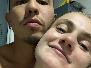 hot couple cam video AndyZuzka