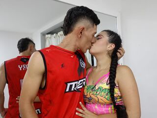 adult couple chatroom DafneandEross
