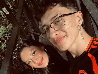 livesex webcam free IanandBrithany