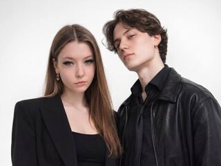 livesex cam LeoAndMira
