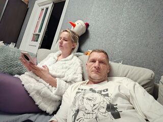 camcouple playing with sex toy TanyaAndAlex