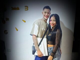 naked cam couple gallery YuleimysAndAlex