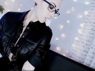 bdsm camgirl livesex LeslieEden