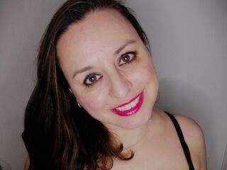 sex cam live AdelaAlbaNatural