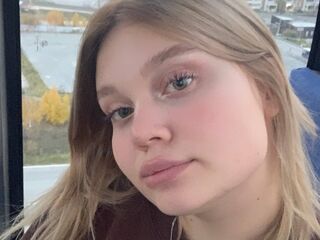 topless webcam girl AdeleBaile