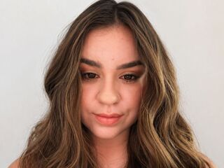 nude cam picture AlexandraThornt