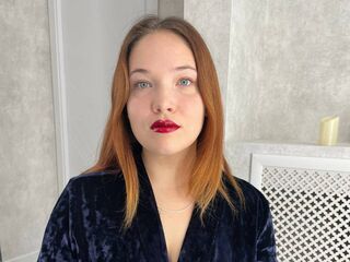 beautiful camgirl AlisonEdwords