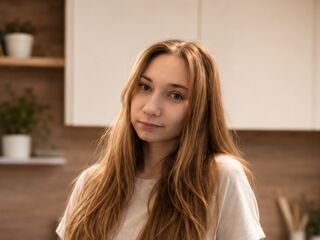 camslut topless AllieShewmaker