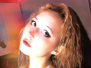 cam girl playing with sextoy AlyonaMew
