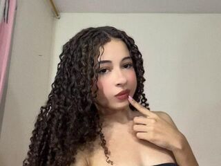 nude camgirl pic AmandaFerri