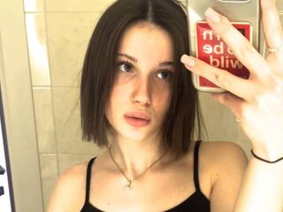 live teaser cam AsaCrystal