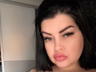 live webcam performer AvaMelony