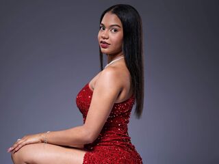 adult cam show BellaMazonni