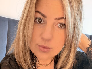 free live webcam chat BelleWarick
