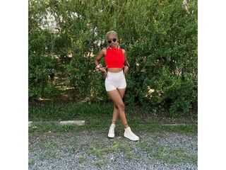 sex chat BellzRosee