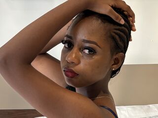 camslut spreading pussy BrianaHadid