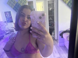 cam strip tease CamilaGarciaa