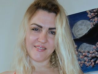 webcam strip tease show CandanceSmith