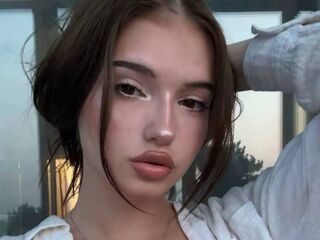 live cam show CarlosRayna