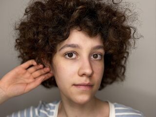 naked camgirl fingering pussy CaseyMainson