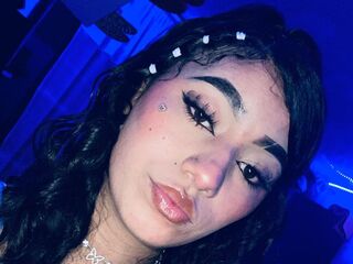 naked girl with live cam masturbating CelesteRiva