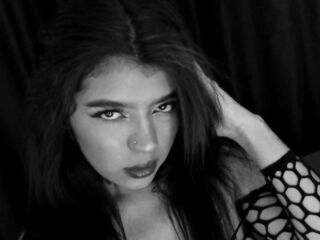 webcam girl CharlotheLee