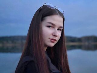 free live webcam ChiekoLona
