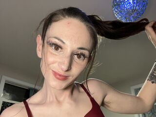 masturbating camgirl ChrisDhar