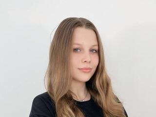 sexcam show ChristianeSivie