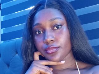 camgirl masturbating with dildo ClaudiaModest
