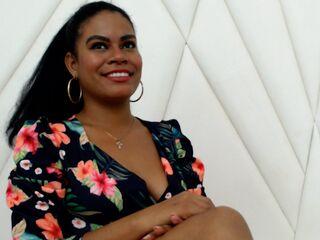 cam girl playing with sextoy CristalLust