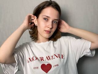 beautiful webcam girl DemetriusBesso