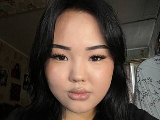 kinky webcam model DianaGruninger