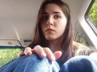 camwhore fingering pussy DianneKinly