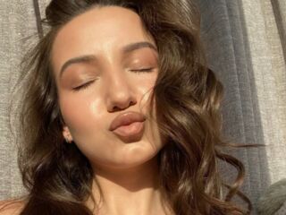 fingering camwhore DinaSweeny